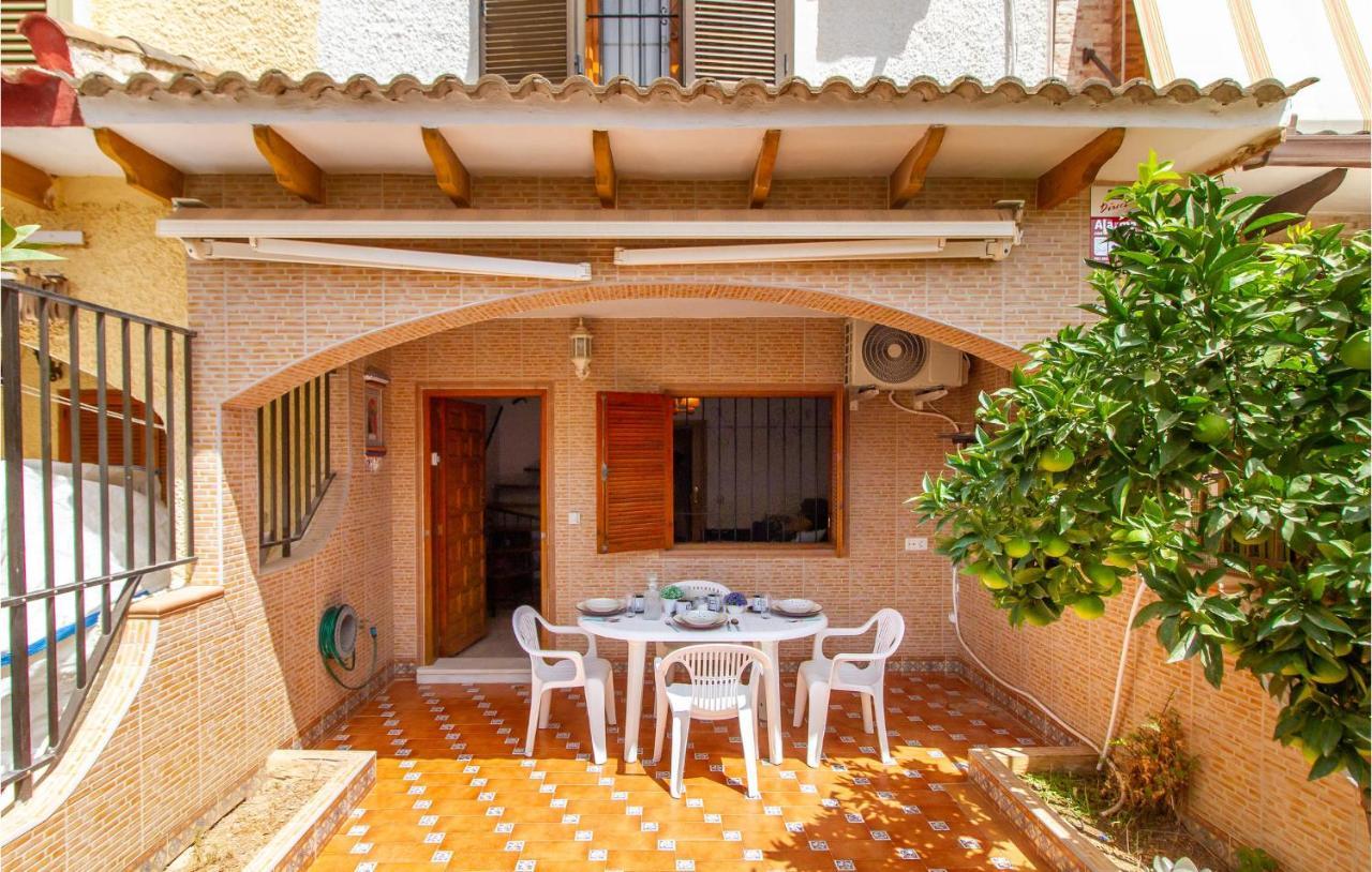 Stunning Home In Los Alcazares With Kitchen Екстериор снимка