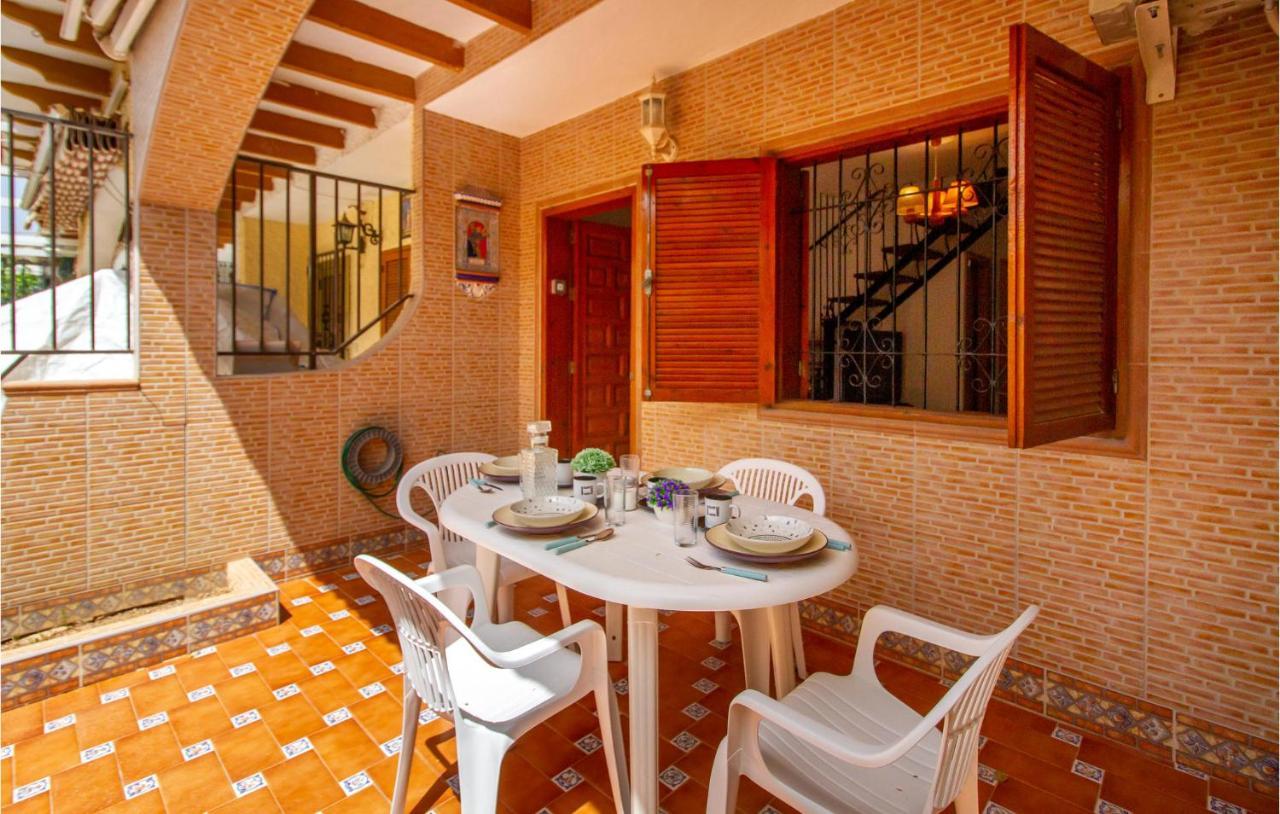 Stunning Home In Los Alcazares With Kitchen Екстериор снимка